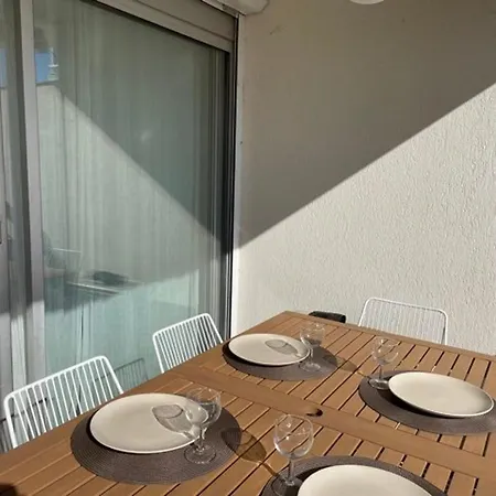 Renove Avec Climatisation, Terrasse Et Parking Prive - Fr-1-731-96